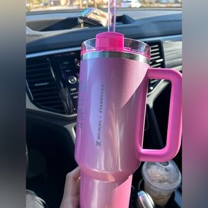 Stanley x Starbucks Winter Pink 40 oz